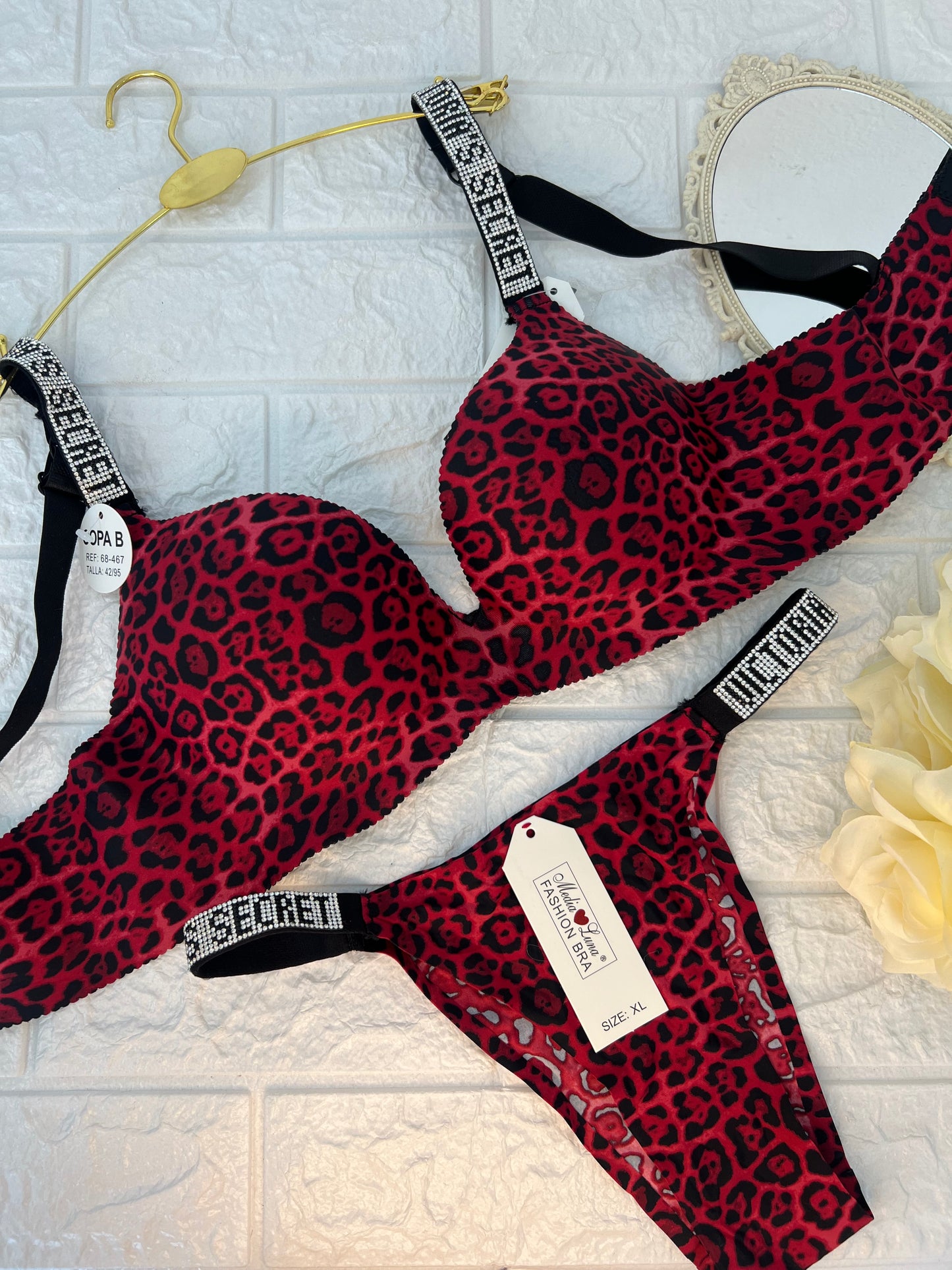Set VS animal print